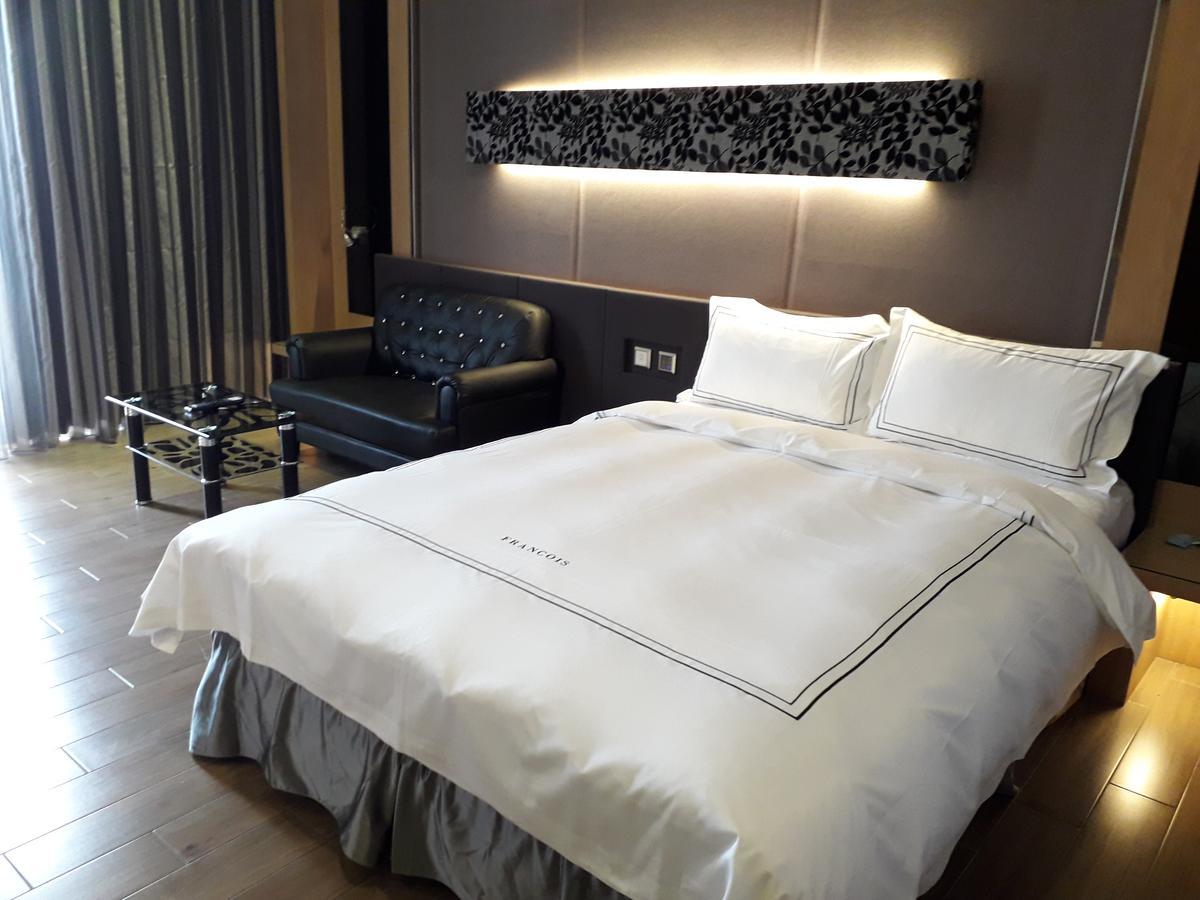 Yunlin Commerce Ryokan Tuku Esterno foto