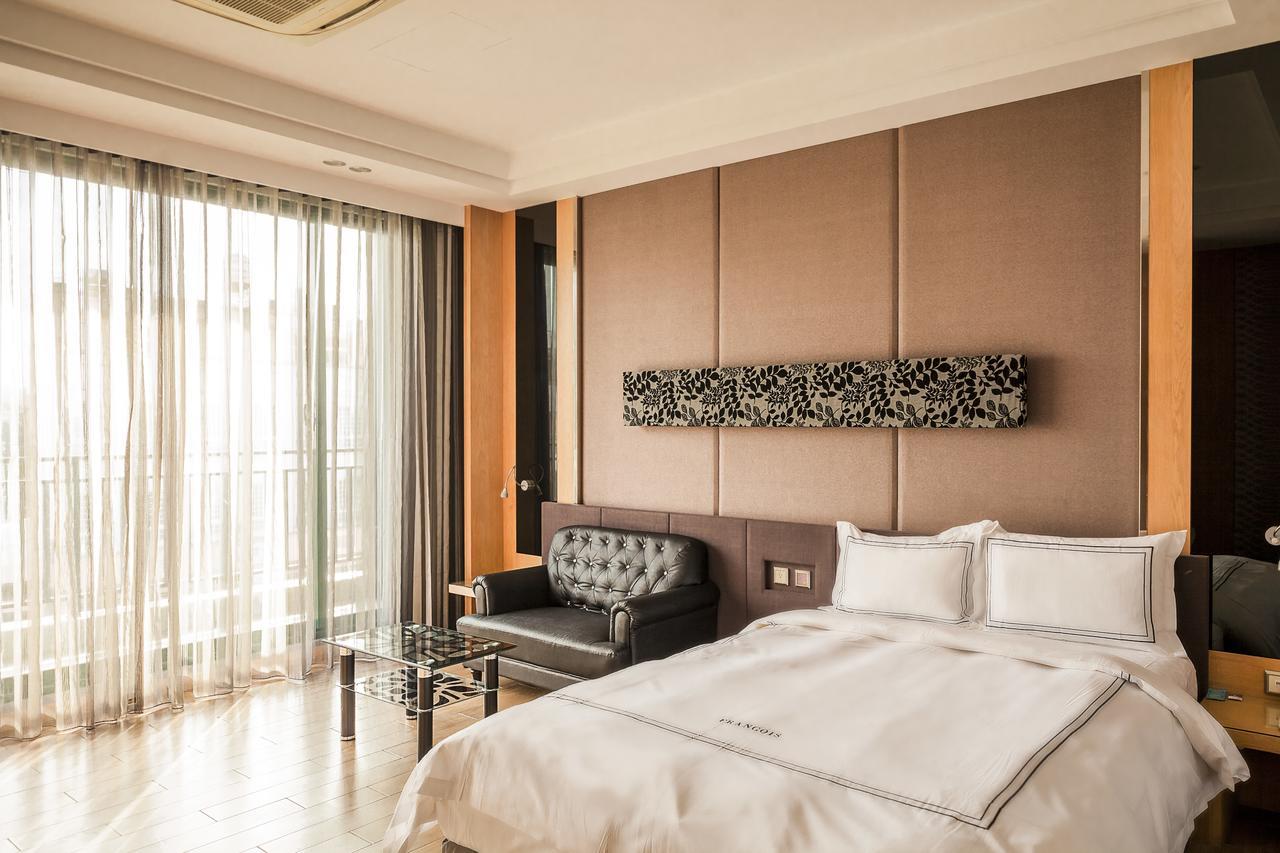 Yunlin Commerce Ryokan Tuku Esterno foto
